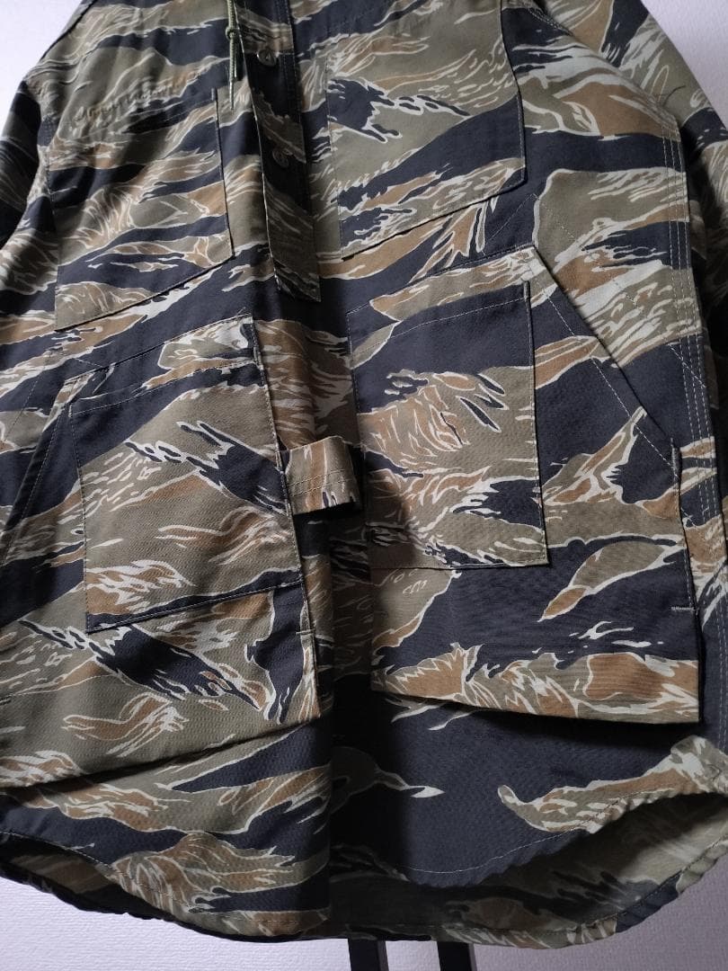 ササフラス/タイガーカモプルオーバーマウンテンジャケット/60・40