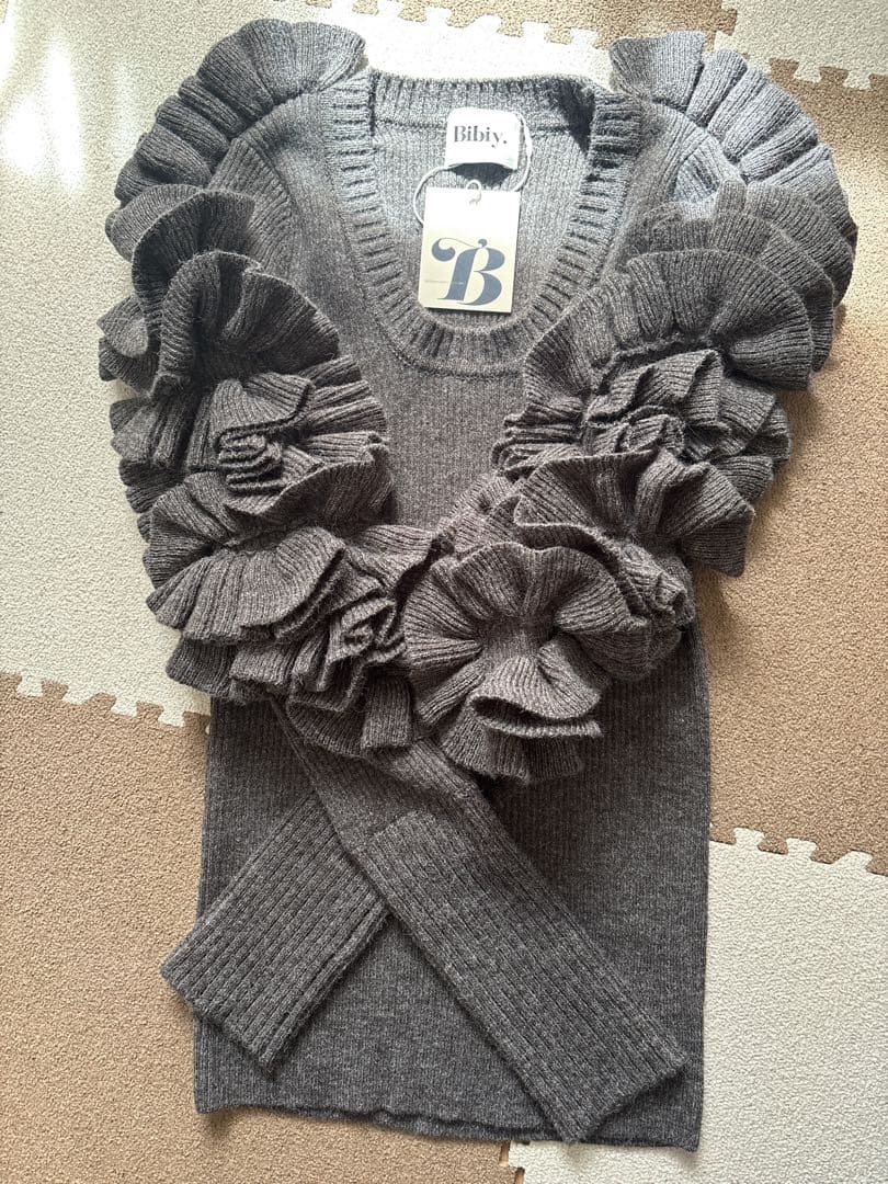 bibiy./FLORENTINA FRILL KNIT/新品 - メルカリ