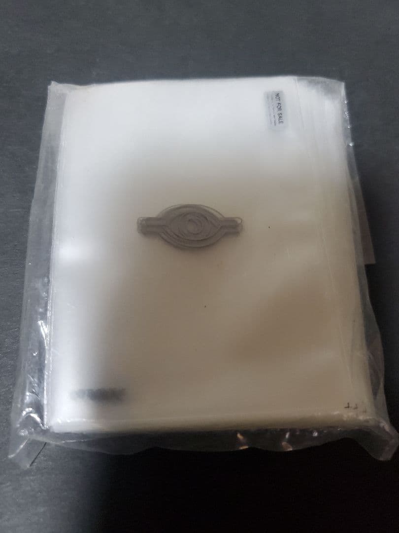 【超希少・未開封】遊戯王 初代 千年眼 銀目玉ロゴ プロテクター　スリーブ スリーブ『初期ロゴ青』60枚入り【-】{-}《スリーブ》