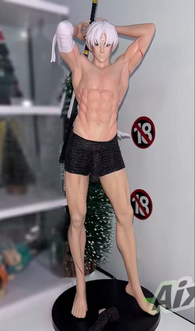 殺生丸 フィギュア、 剣を持った筋肉質、犬夜叉 箱無