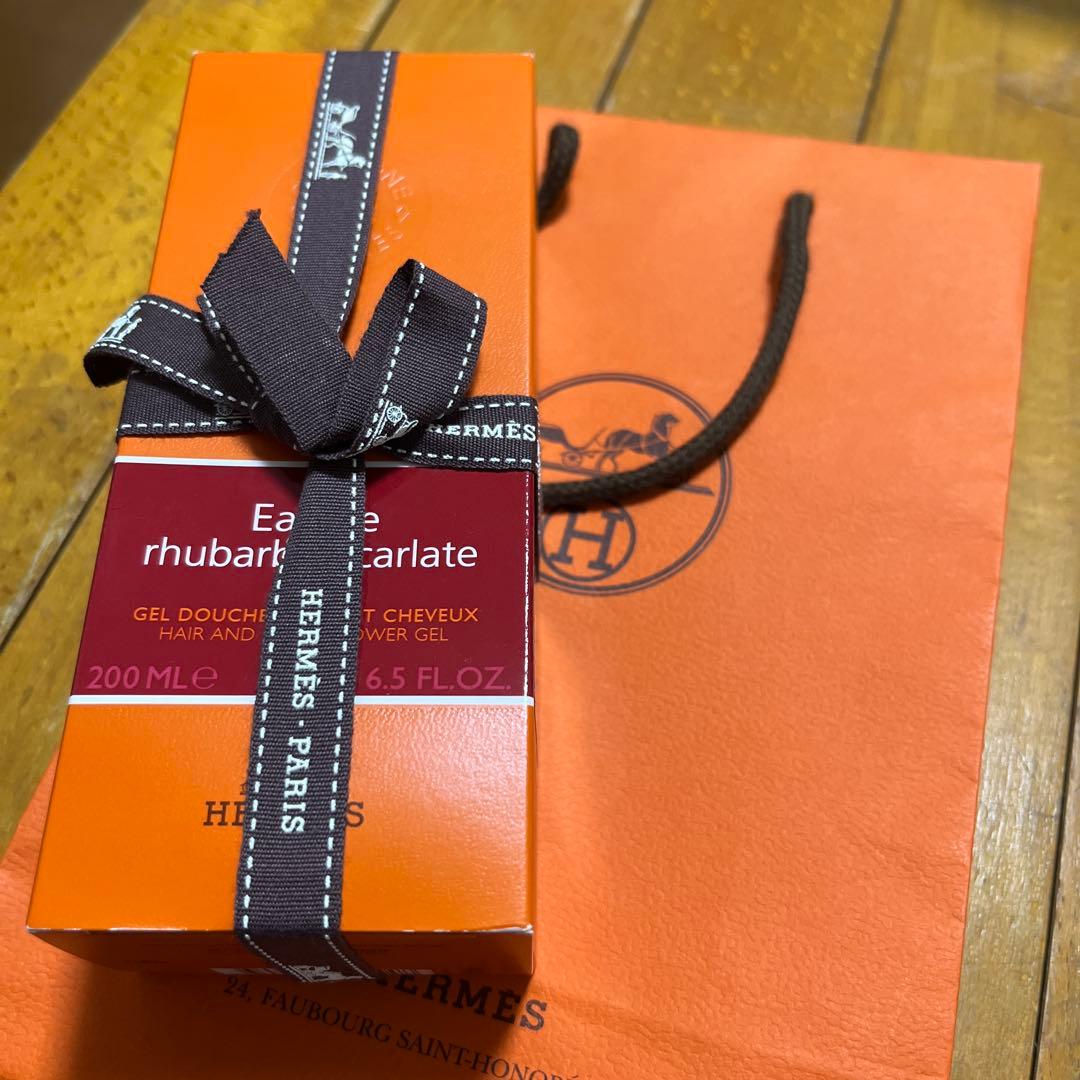 【新品未使用】エルメス ヘア＆ボディシャワージェル オードゥルバーブエカルラット
