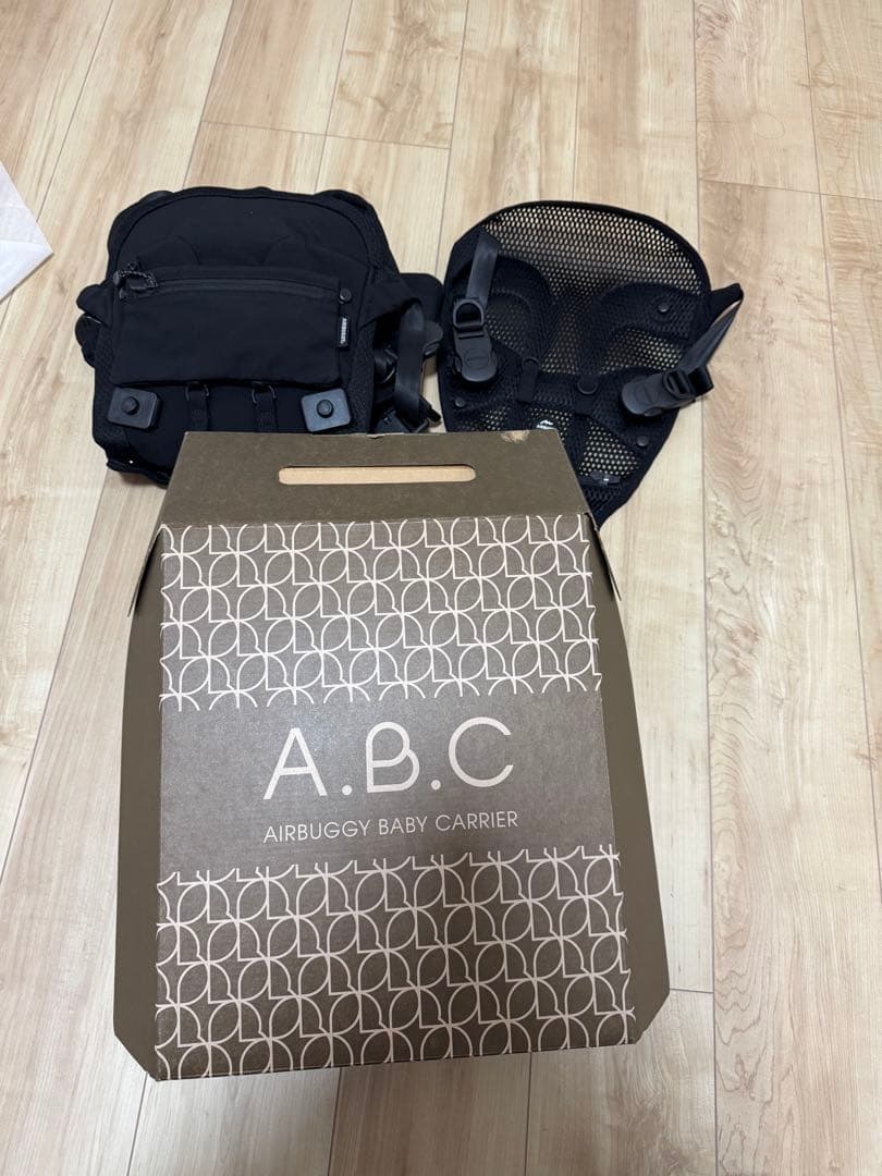 AIR BUGGY BABY CARRIER エアバギー抱っこ紐ジェットブラック 再入荷決定＞好評完売のエアバギー抱っこ紐 “9月入荷分”のご予約で