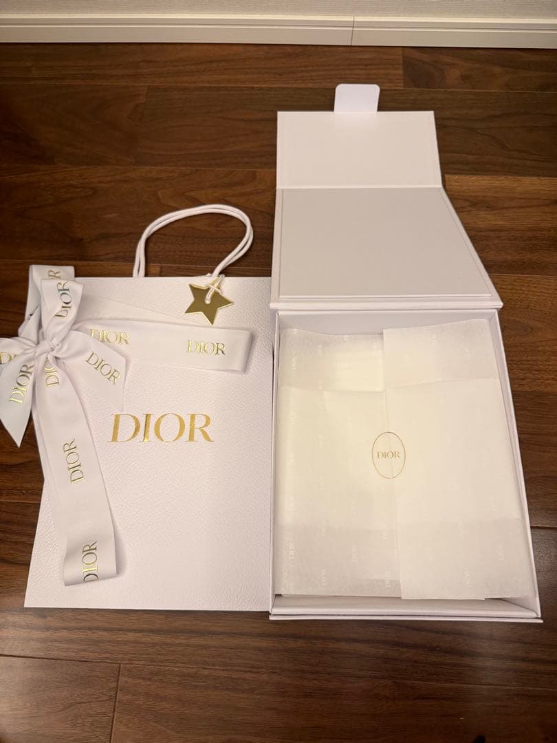 DIOR ギフトボックス 空箱 リボン付き ショッパー付き ディオール 2個
