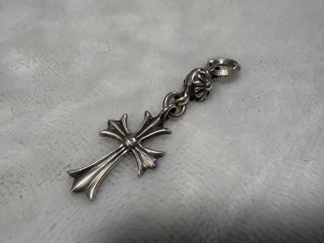 Chrome Hearts クロムハーツ ワンボールタイニーCHクロスチャーム クロムハーツ1ボールタイニーCHクロスチャーム|クロムハーツ通販専門店