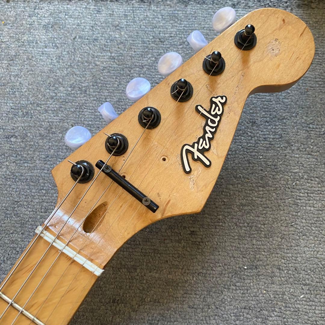 ジミヘンドリックスサイケペイントストラトキャスター！奇抜なデザイン