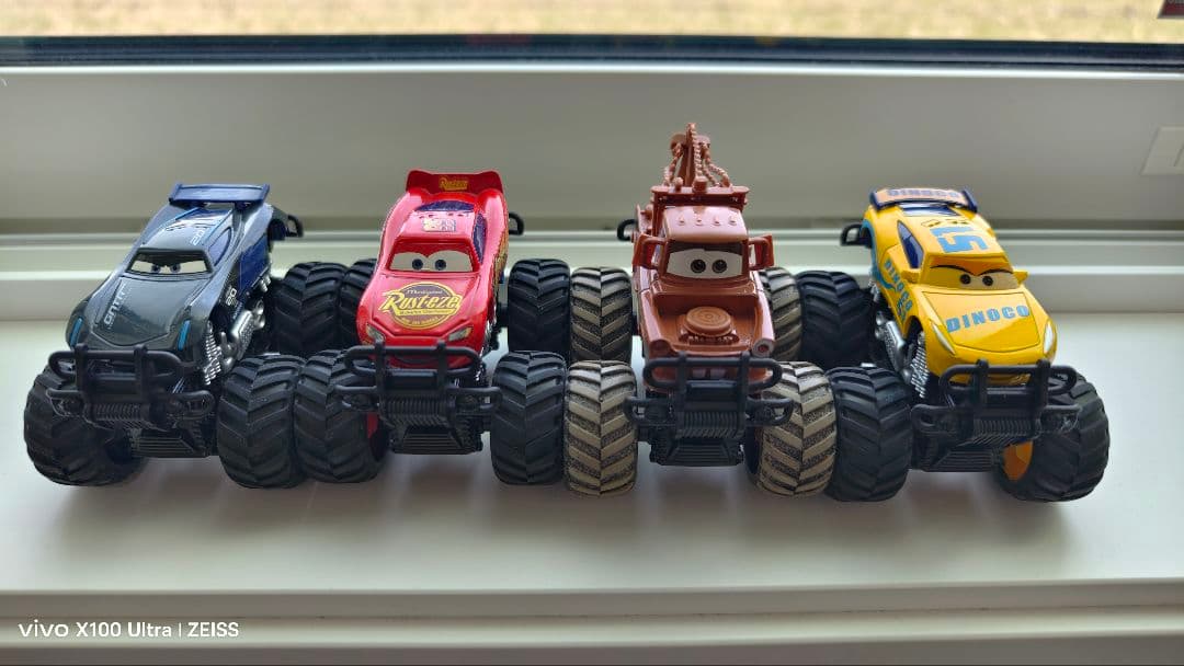 新品】 カーズ モンスタートラック 8台セット ラミレス メーター