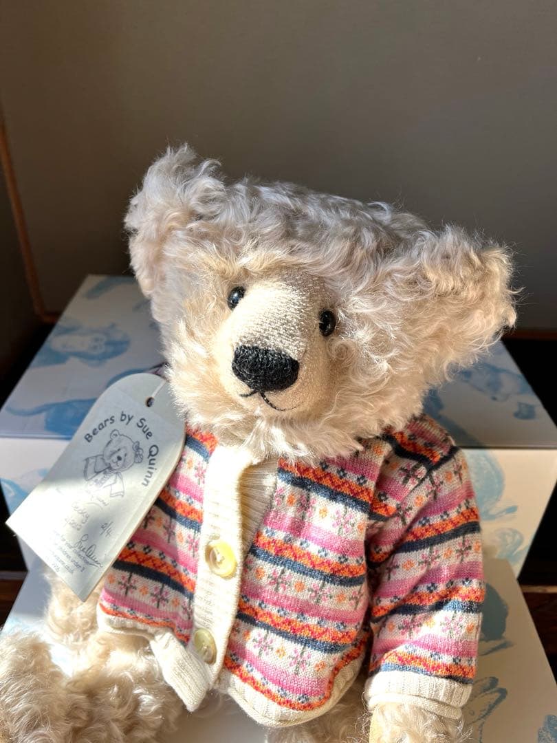 有名作家 スー・クィーンさんの女の仔ベア 有名作家 スー・クィーンさんの女の仔ベア - メルカリ