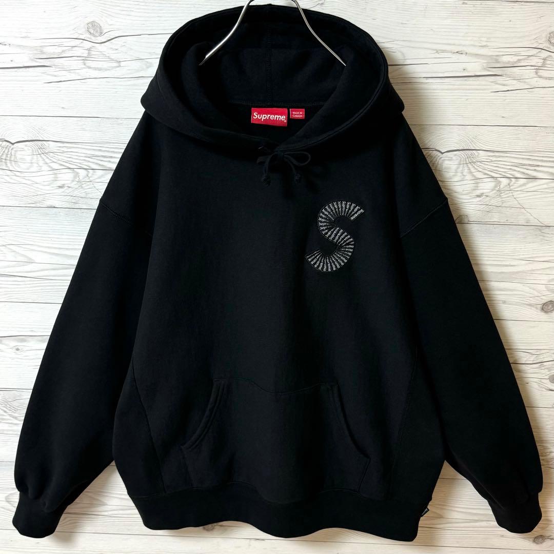 希少‼︎スモールボックスロゴ刺繍Sロゴ S logo】シュプリーム パーカー