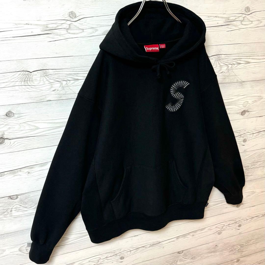 希少‼︎スモールボックスロゴ刺繍Sロゴ S logo】シュプリーム パーカー