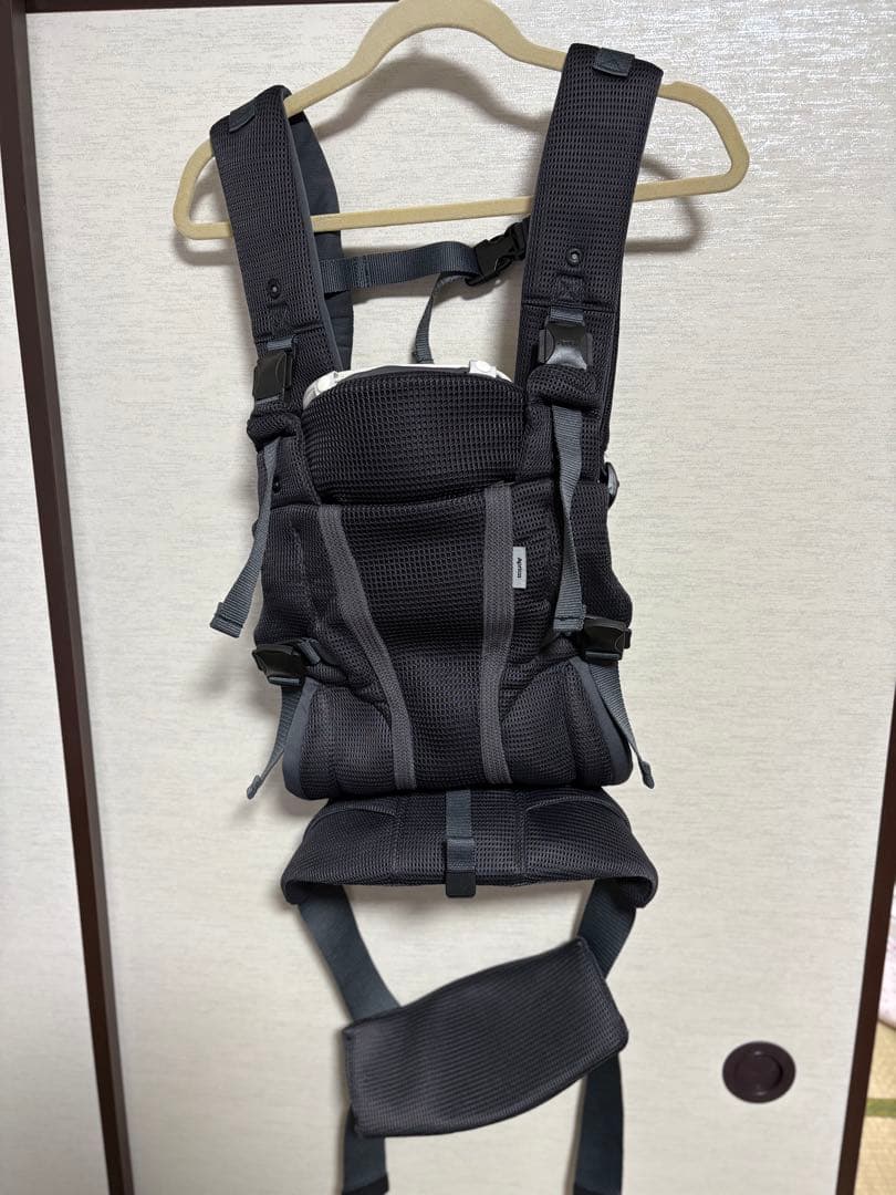 Aprica アップリカ ラクリス 抱っこひも ダークグレー