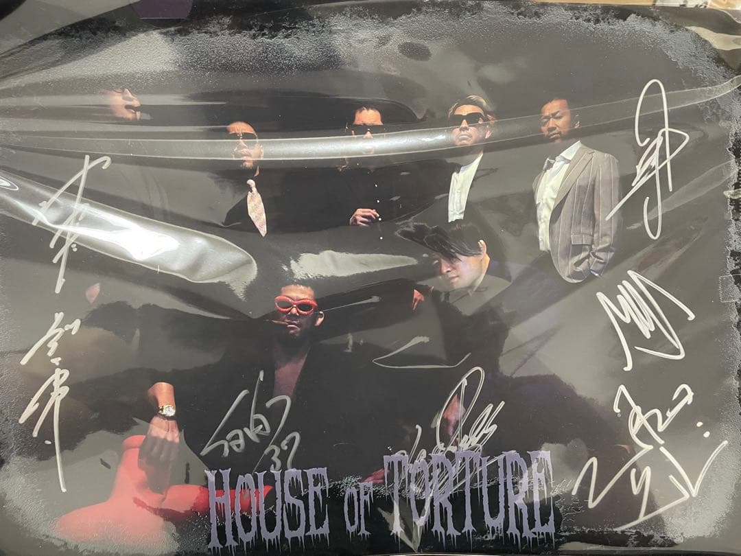 新日本プロレス ハウスオブトーチャー サイン入りポートレート - メルカリ