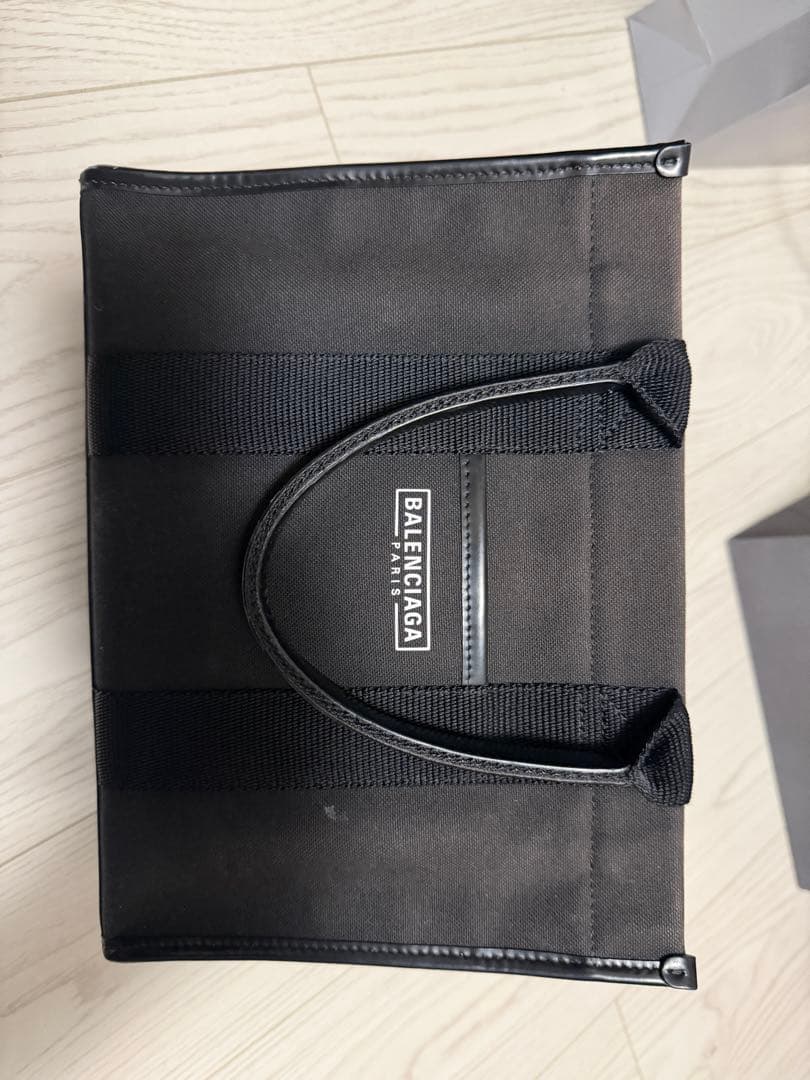 【中】BALENCIAGA ブラック ミニトートバッグ