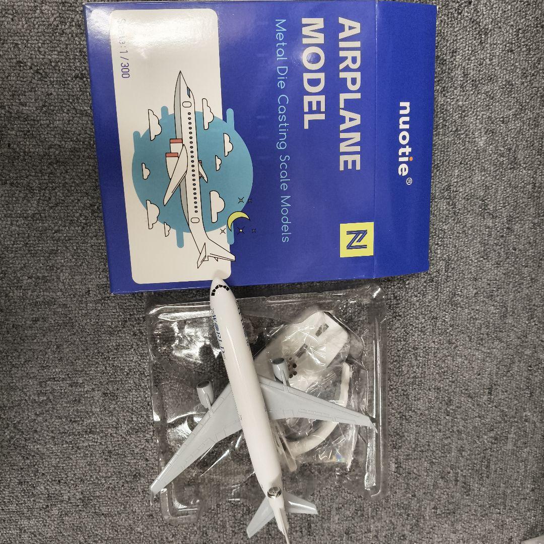 nuotie AIRPLANE MODEL 1/300 合金金属 航空機モデル