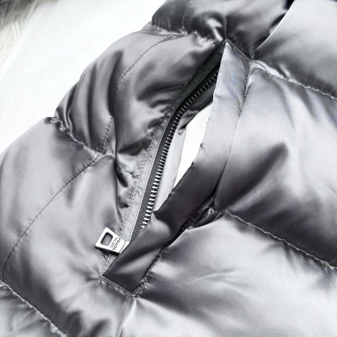 プラダ 2way ロングダウン フード ファー ベルト トライアングルロゴ