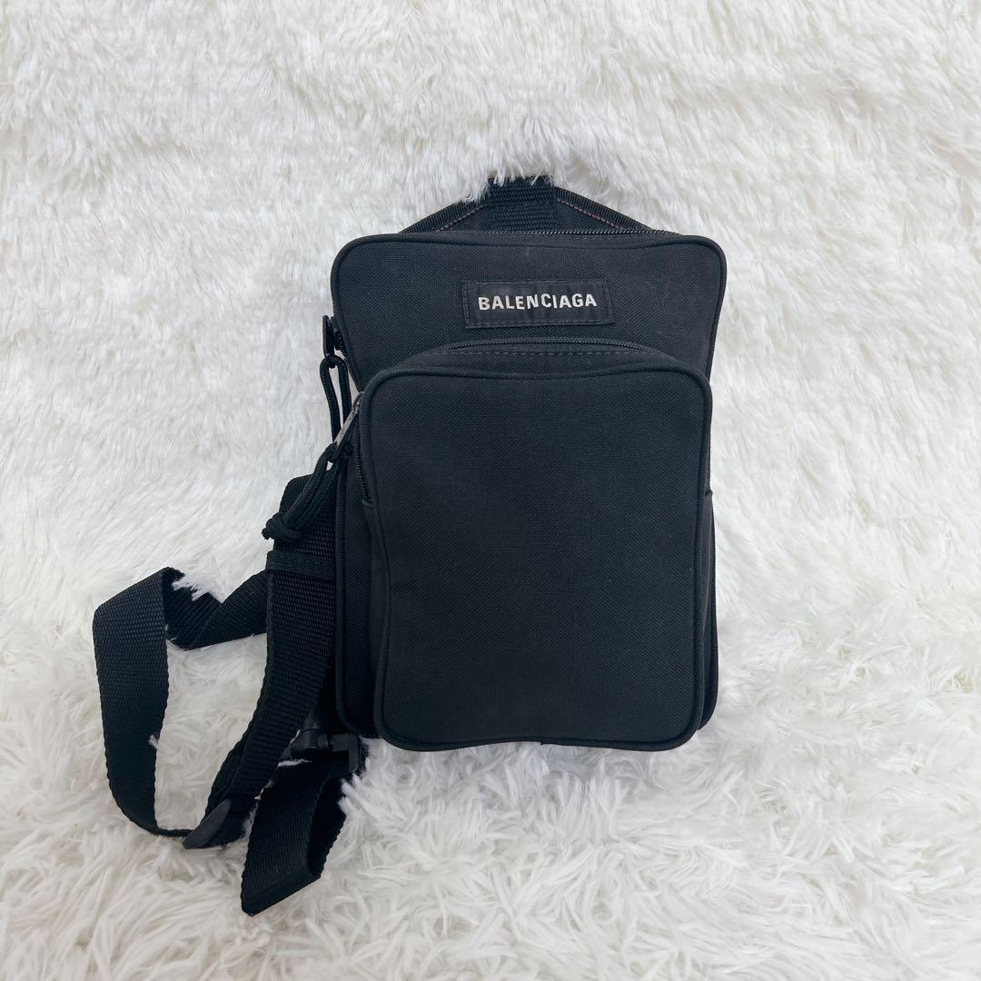 Balenciaga バレンシアガ ボディバッグ　クロスボディ　ウエストポーチ