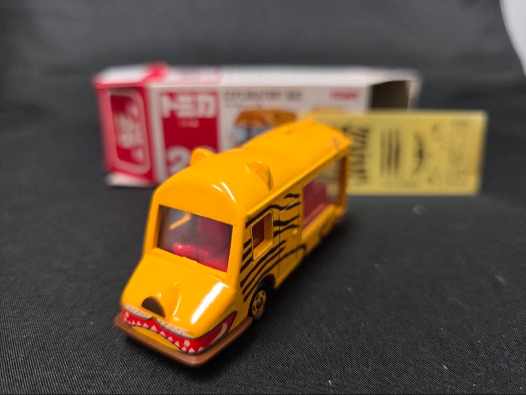 トミカ赤箱26ライオンバス(日本製)