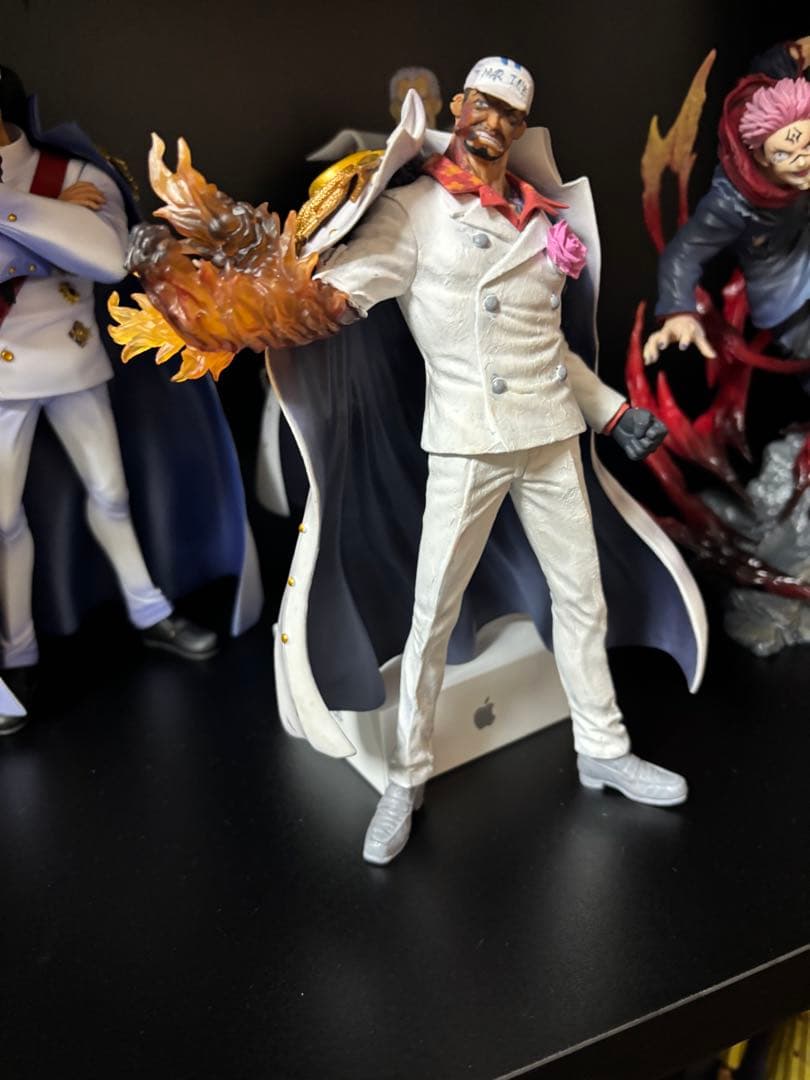 ワンピース　フィギュア　サカズキ　クザン　リペイント