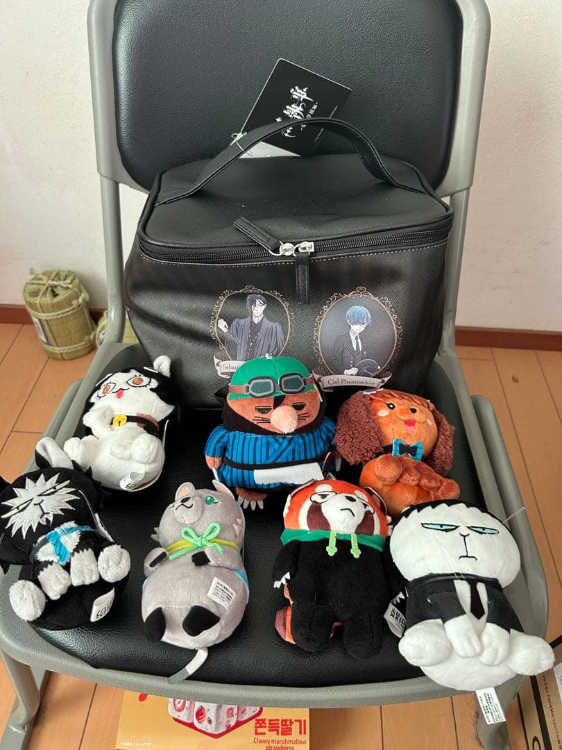 イカ耳ねこ　出禁のモグラ なりきり動物ぬいぐるみ