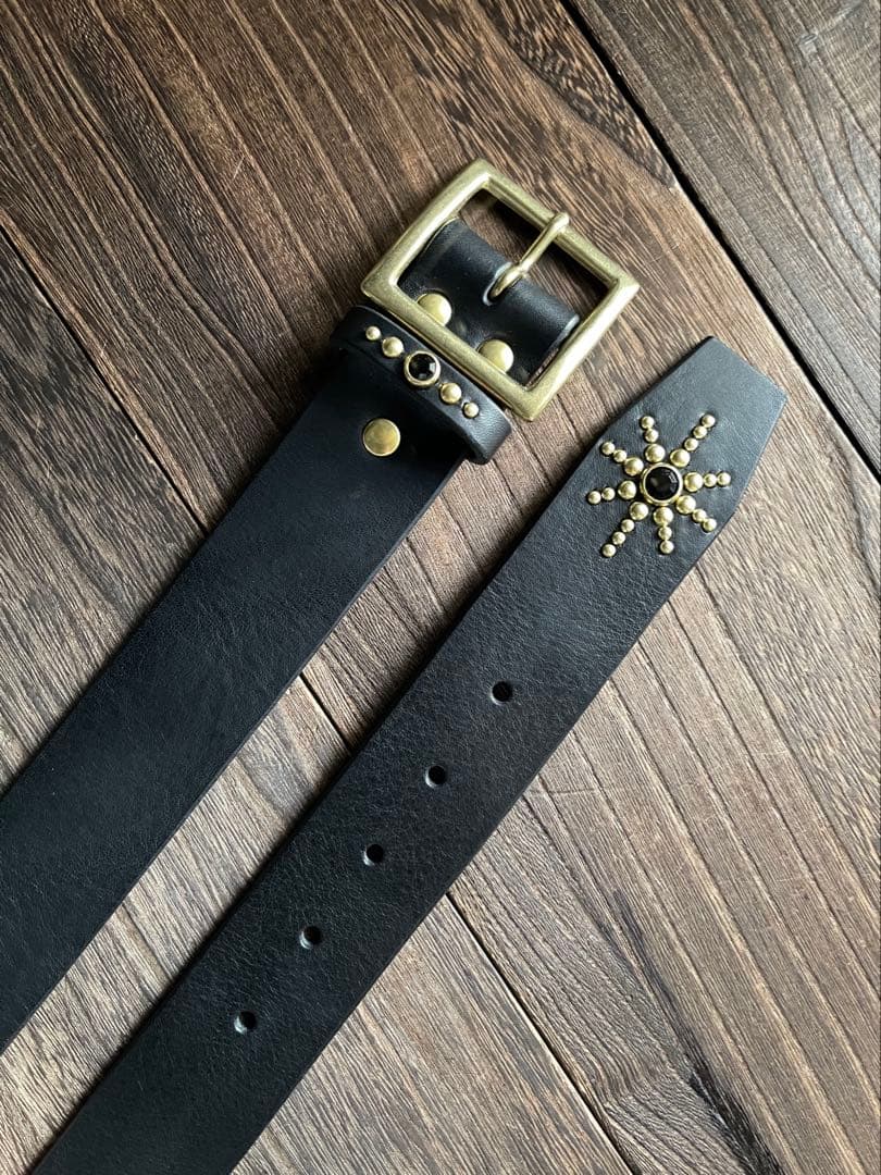 ディッキーズ874専用スタッズベルト 真鍮 ミッスーリ HTC CALEE - メルカリ