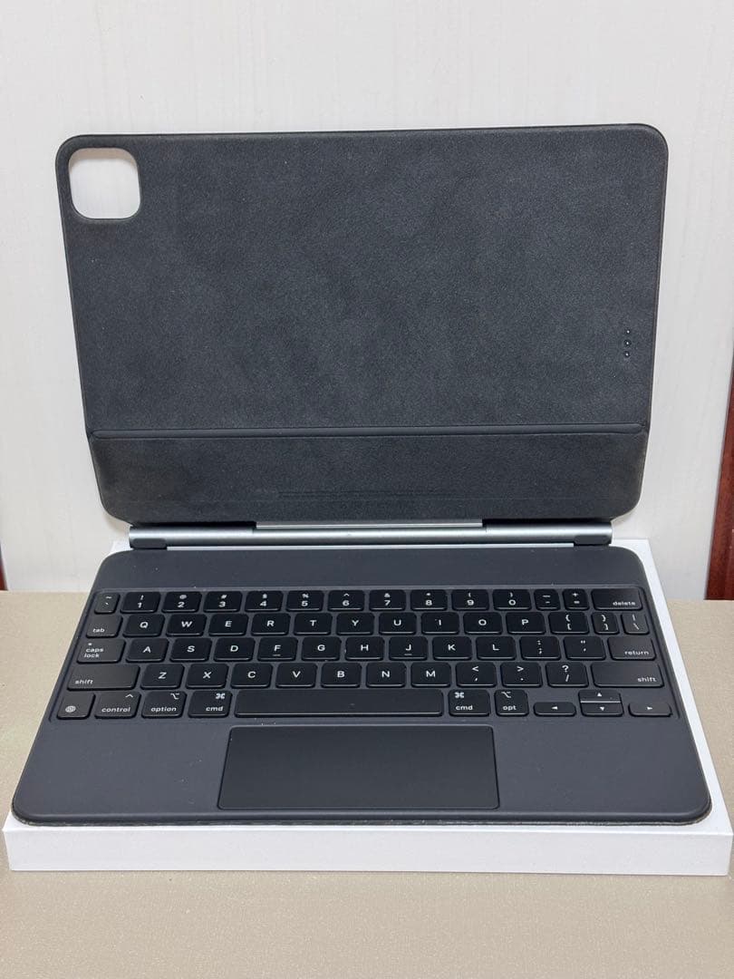 iPad 11インチ Magic Keyboard MXQU2LL/A US配列