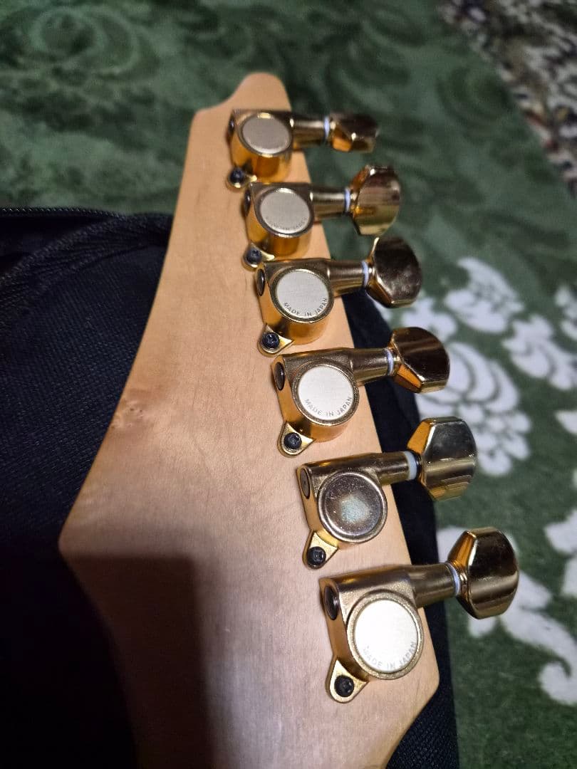 BST-480 3TS (Bacchus)限定生産 エレキギターフロイドローズ - メルカリ