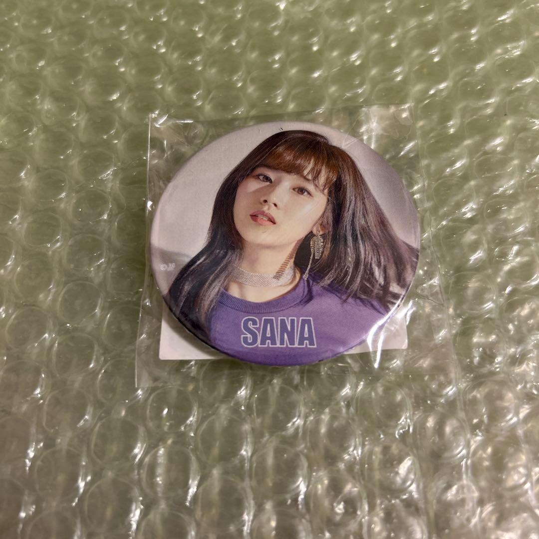 TWICE サナ 缶バッチ TWICELAND FantasyPark 56mm - メルカリ