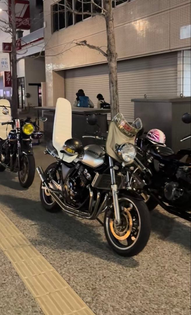 NC31 白 エナメル60cm 三段シート/ホワイトCB400SF前期 - メルカリ