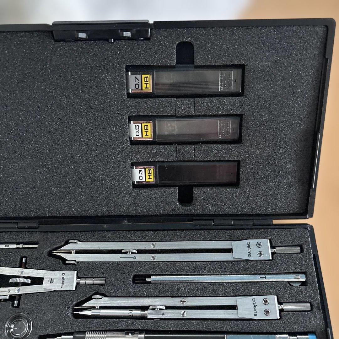 美品DRAPAS製図器セット文房具 設計図 測量18品セット専用ケース入り