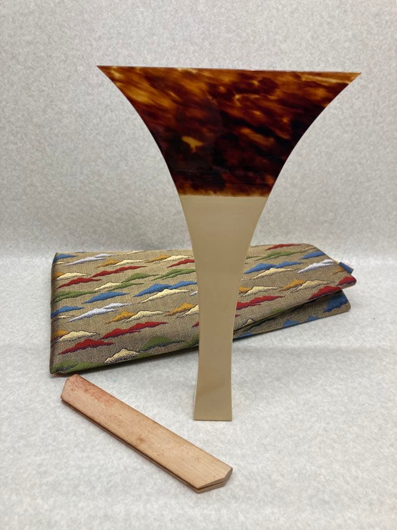 津軽三味線 特上レベル 大きめ 一枚甲 本鼈甲 撥 幅約14cm べっ甲 高級品 2026年最新】鼈甲撥 津軽三味線の人気アイテム - メルカリ