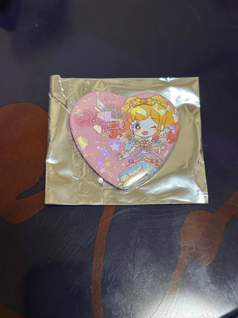 アイカツ衣装展 虹野ゆめ 缶バッジ ハートホログラム - メルカリ