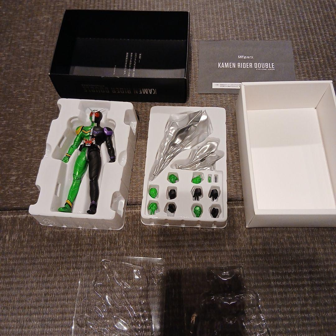 S.H.figuarts 真骨彫 仮面ライダーW サイクロンジョーカー 開封品