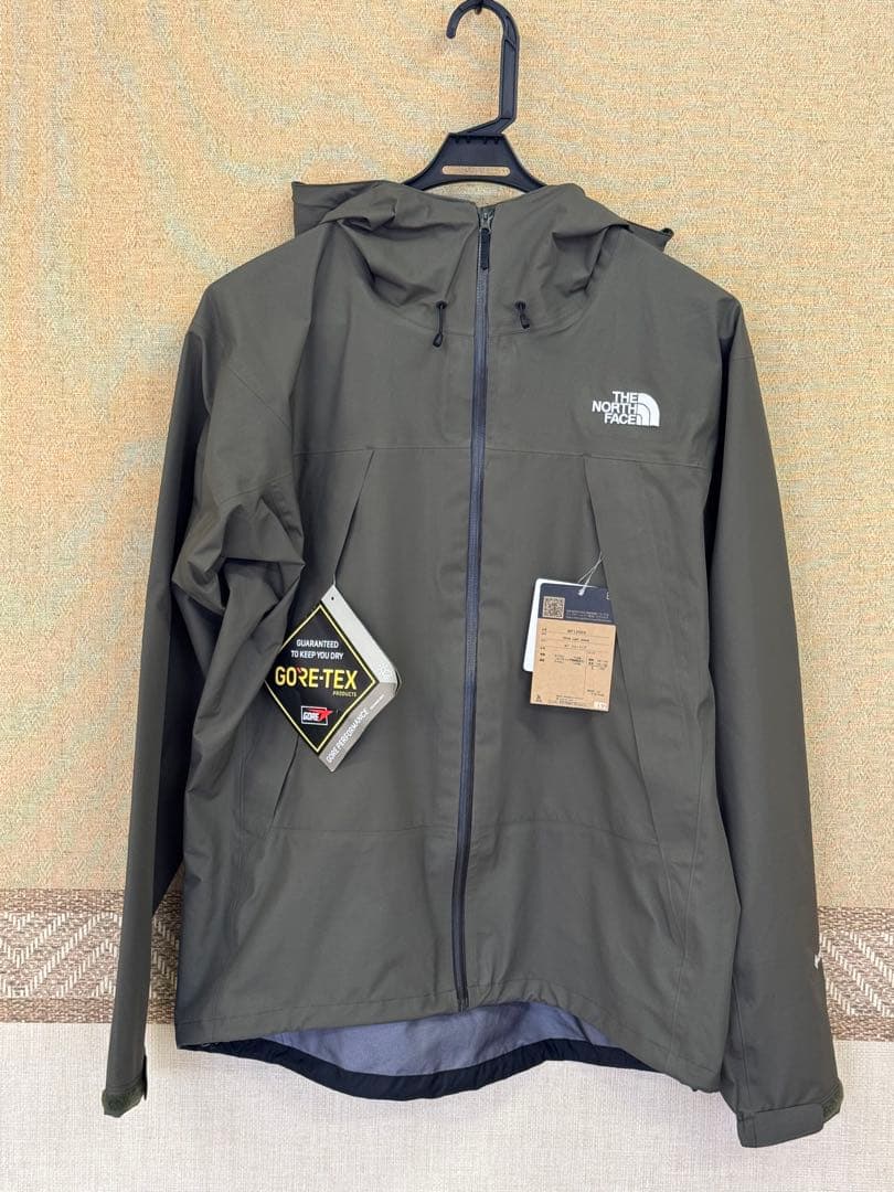 未使用タグ付き クライムライトジャケット（L）NP12003 廃盤 刺繍ロゴ 新品・刺繍モデル・廃盤・Lサイズ ノースフェイス クライムライト