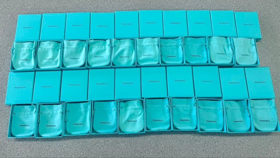 現行品Tiffany ティファニー 空箱 巾着 40セット - メルカリ