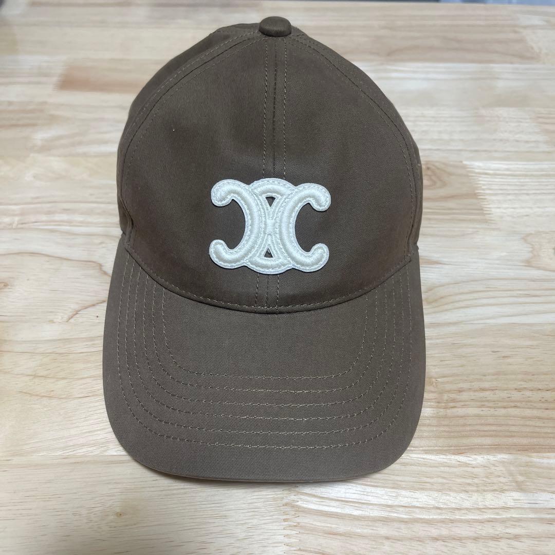 ブラウン　セリーヌ　キャップ