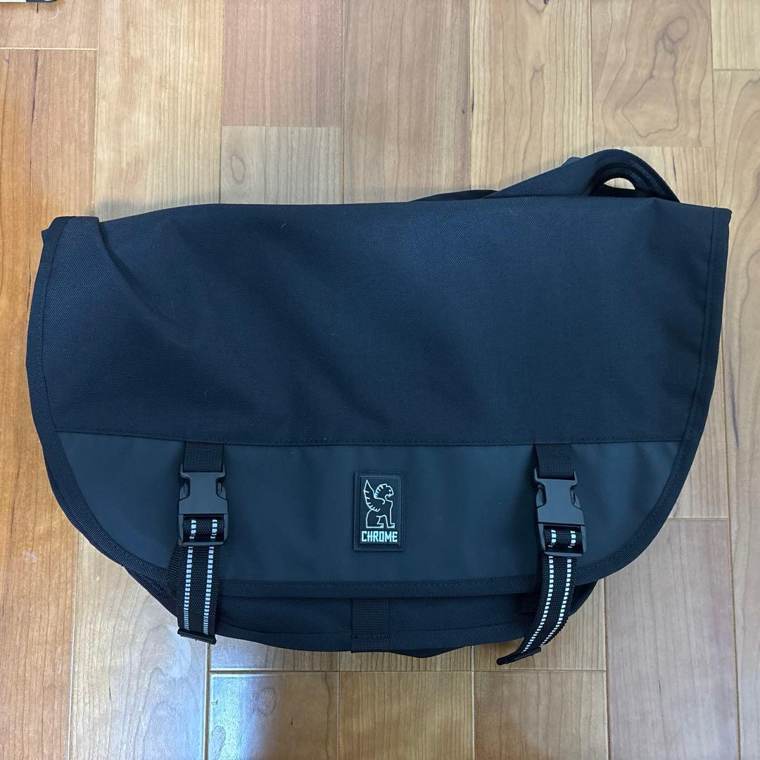 CHROME ミニメトロ　メッセンジャーパック CHROME MINI METRO ALL BLACK 22SP-I（クローム ミニメトロ-ブラック