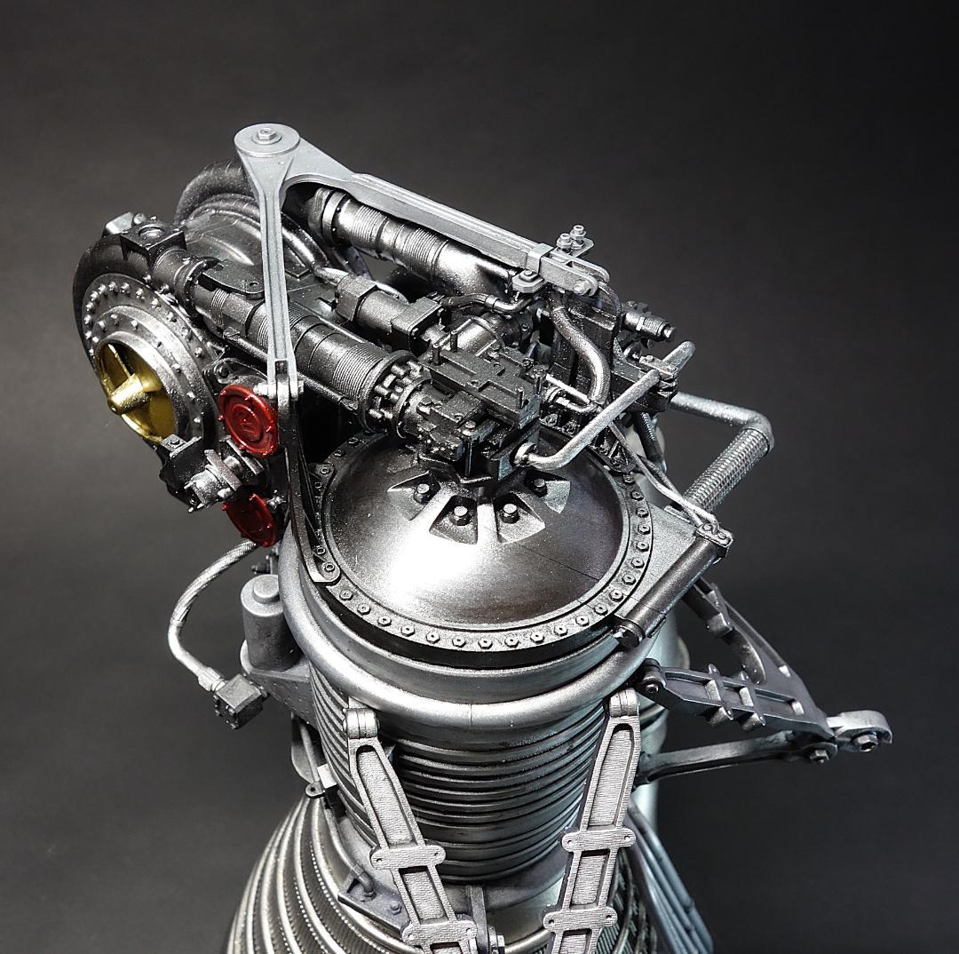 ロケットダイン社製 H-1 ロケットエンジンモデル完成品 - メルカリ