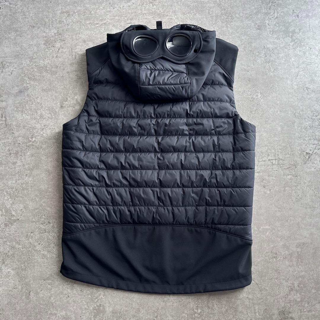 極美品□cp company【L】ゴーグルジャケット 中綿 ベスト ブラック 黒