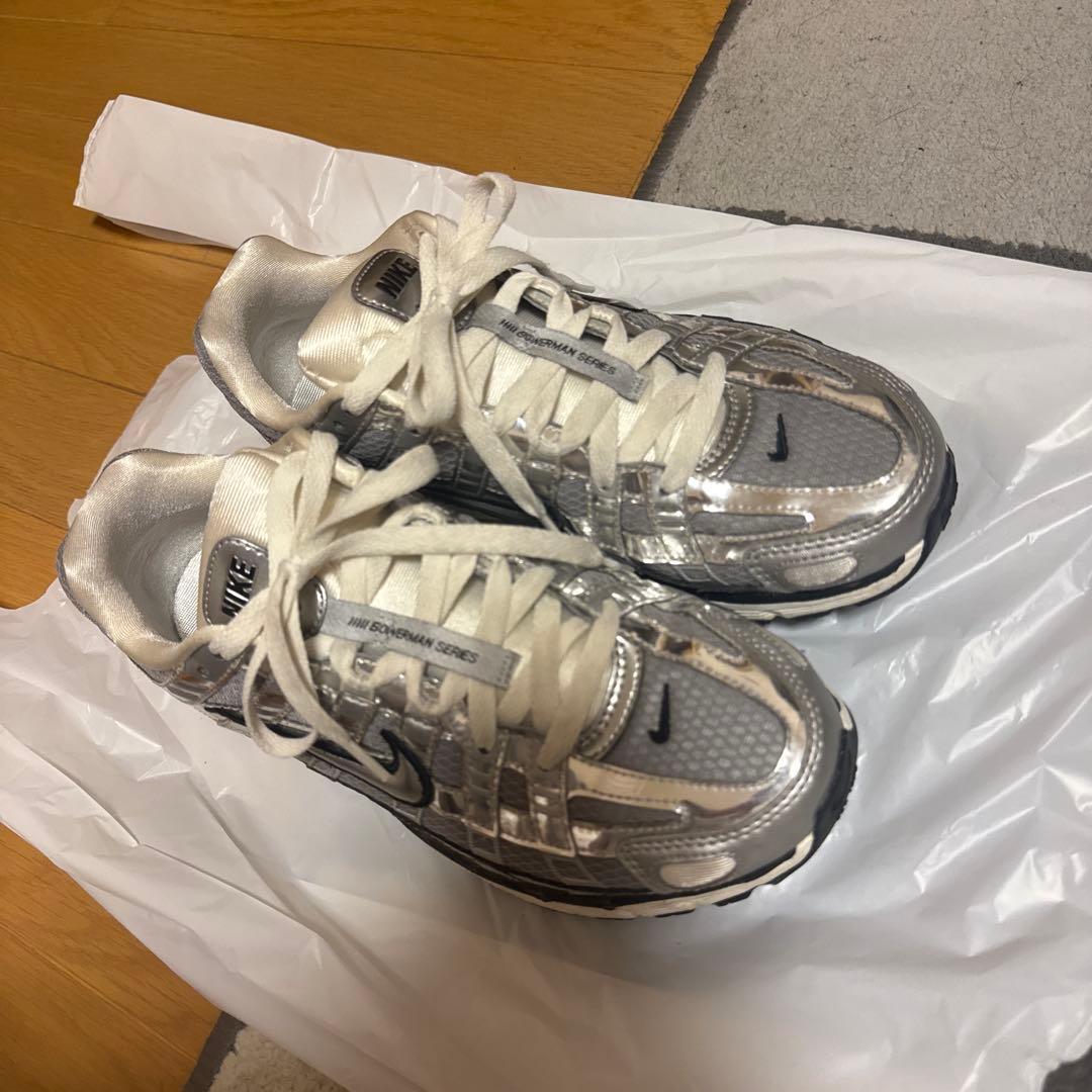 NIKE P6000 LLIC SILVER 24.5センチ