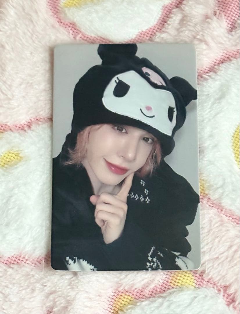 在庫ラスト XLOV JUMPUP ウムティ トレカ 캐릭터 담요 - メルカリ