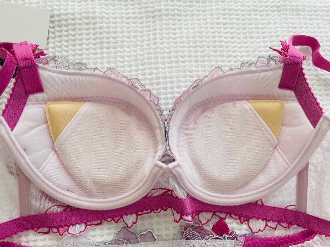 サルート ブラE65 ソングM 06 ベトナムの花嫁 PU リッチヴェール