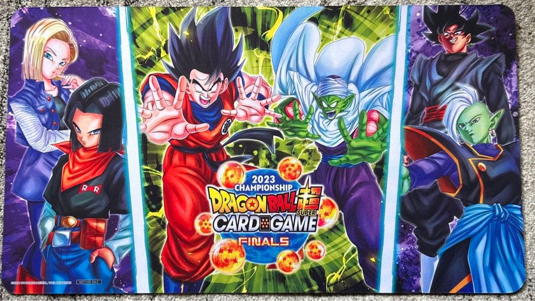 ドラゴンボール マット 海外 大会商品 悟空 ピッコロ 送料無料対象外】ドラゴンボールDAIMA 孫悟空 (ミニ) & ピッコロ (ミニ