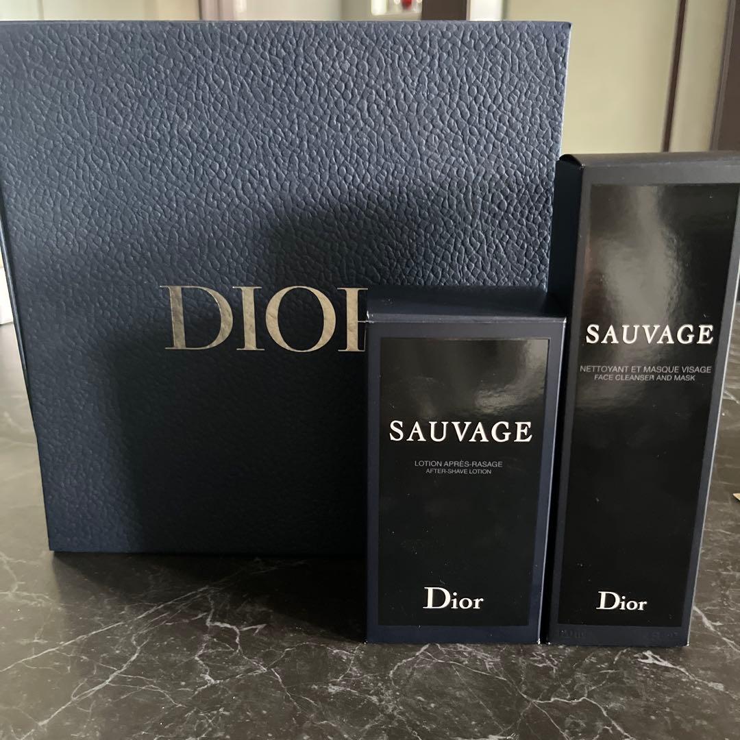 新品未使用 Dior SAUVAGE ローションと洗顔料セット