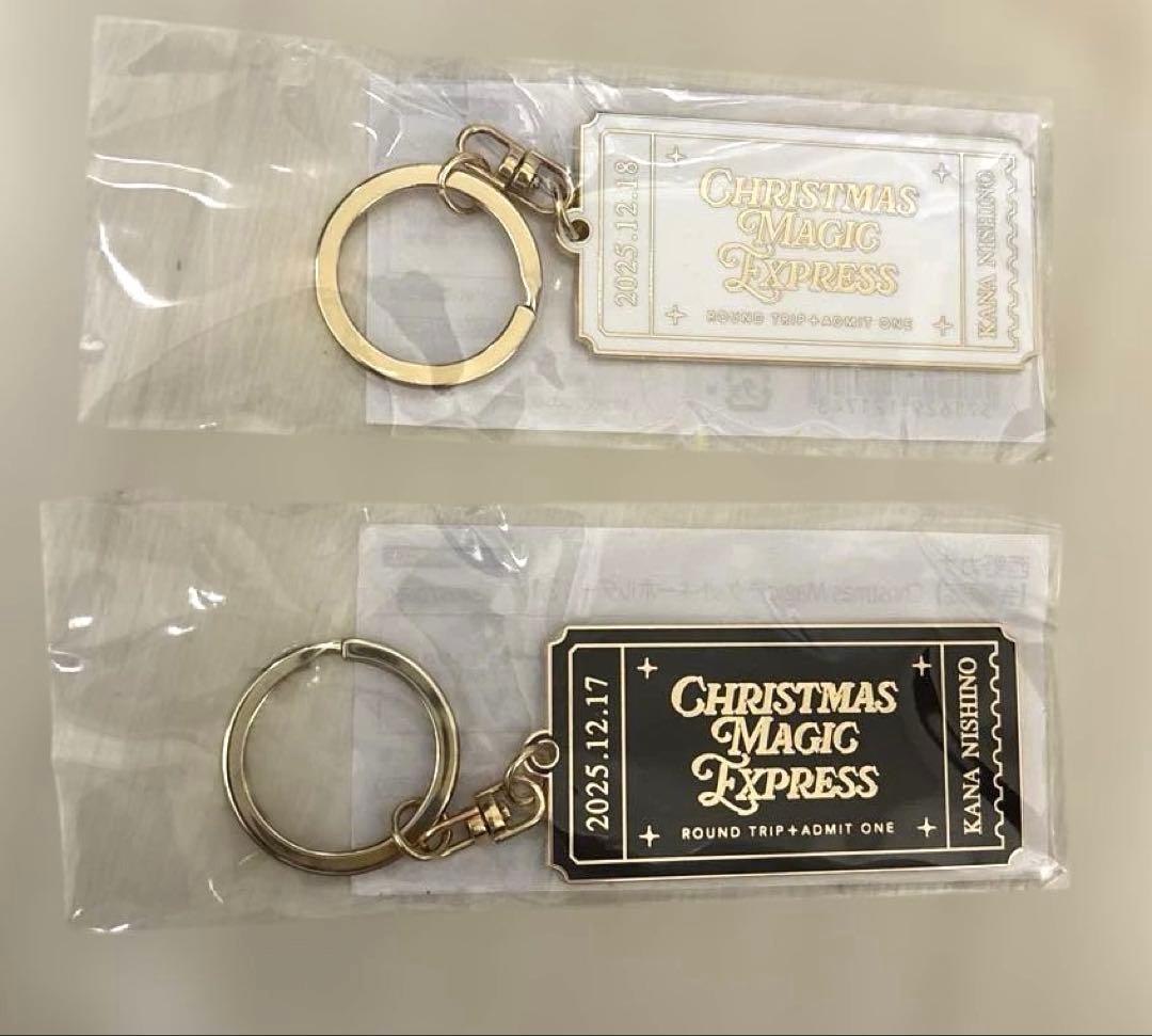 西野カナ チケットキーホルダー 白黒2種セット