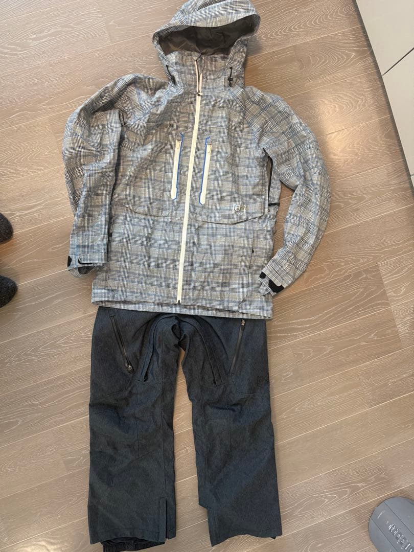 バートン　ak スノーボード　ウェア　上下セット