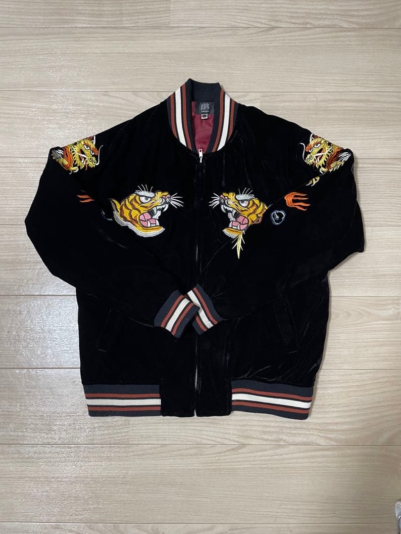 虎刺繍 ベルベット スカジャン - メルカリ