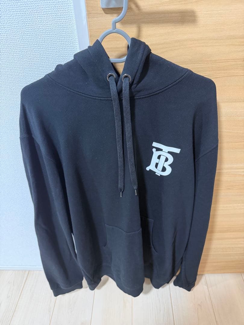 希少サイズ　極備品　XL BURBERRY TBロゴ　パーカー　ブラック BURBERRY（バーバリー） パーカー フーディー プルオーバー スウェット