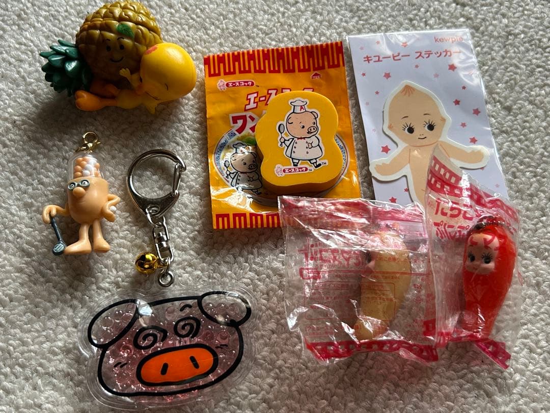 ストラップ キーホルダー まとめ売り 非売品 - メルカリ