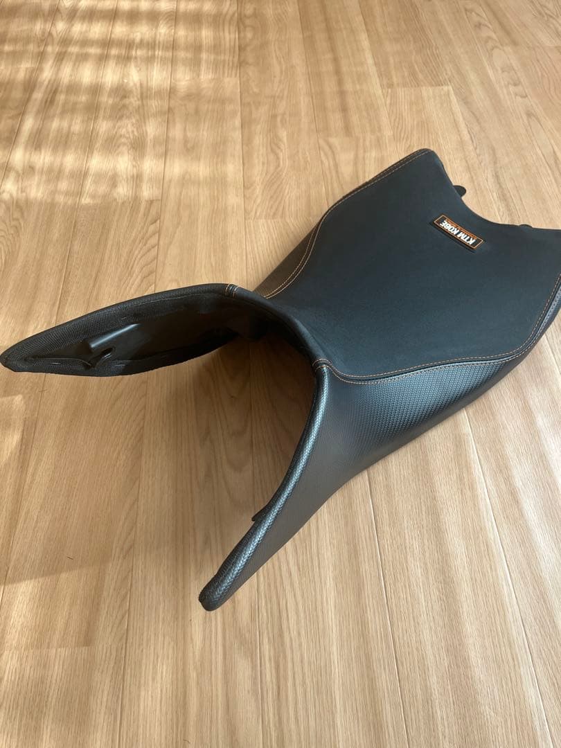 美品　希少　ノグチシート　KTM KOBE 1290 Superduke R