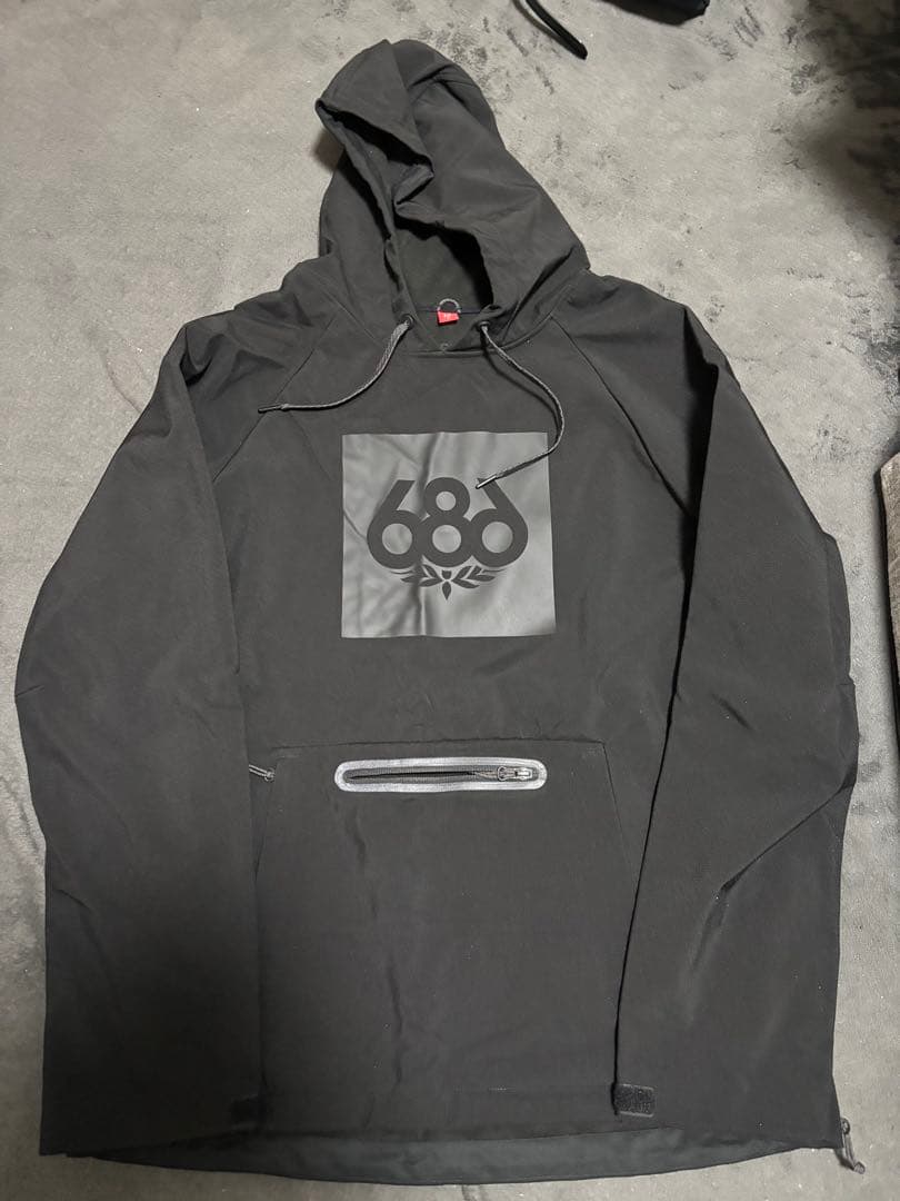 686 ブラック フード付きウェア