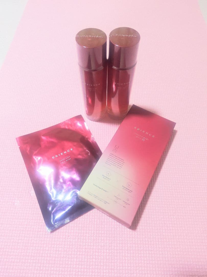 【エシエンス】化粧水×2本＋美容液28個入り＋フェイスマスク1枚